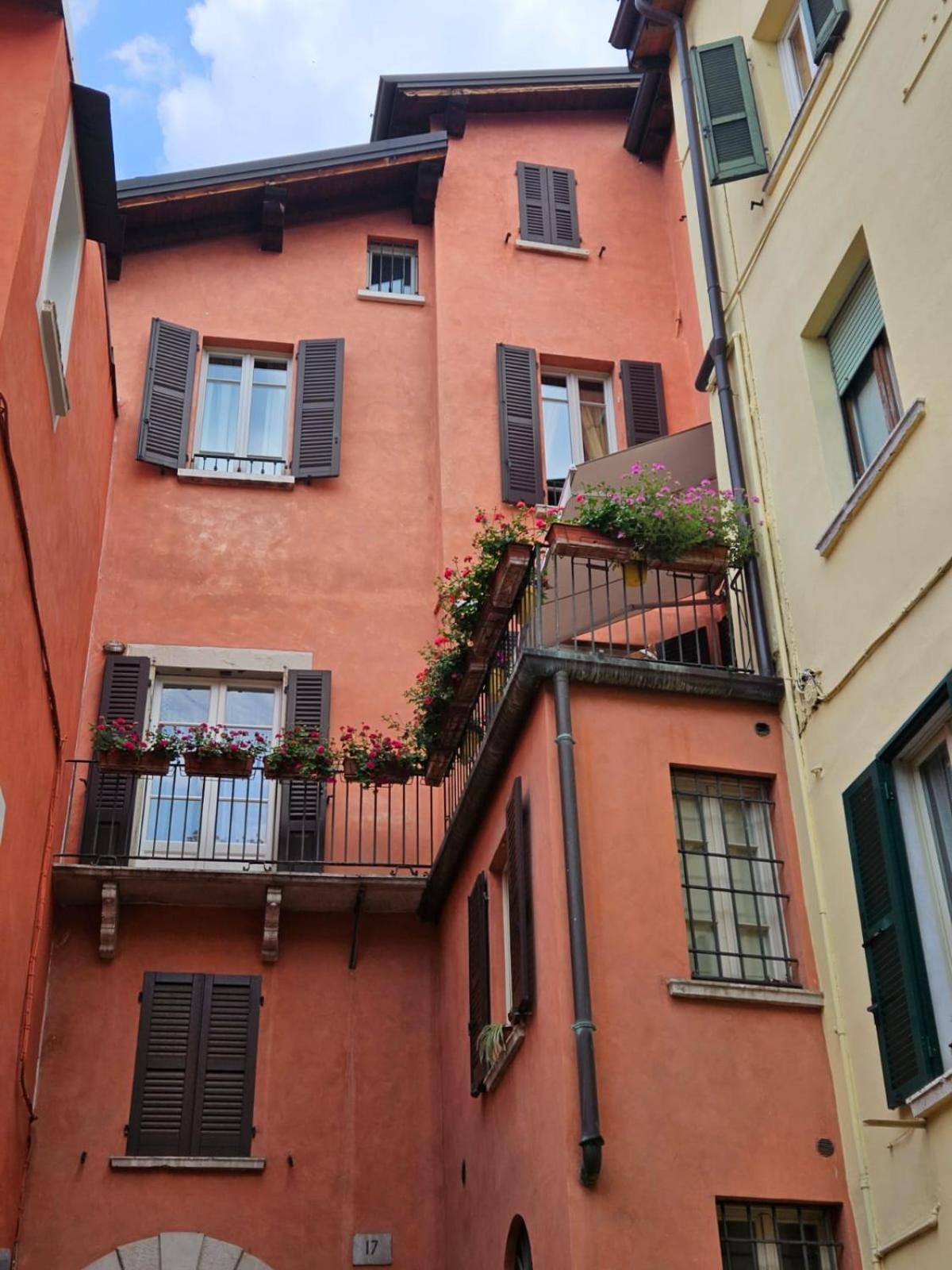 Il Cortiletto- Le Piazze Apartment Brescia Exterior photo